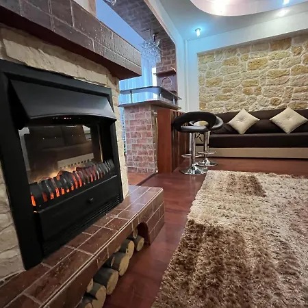 Modern Oasis With A Cozy Fireplace Your Stylish Minutes From Downtown * Bucharest