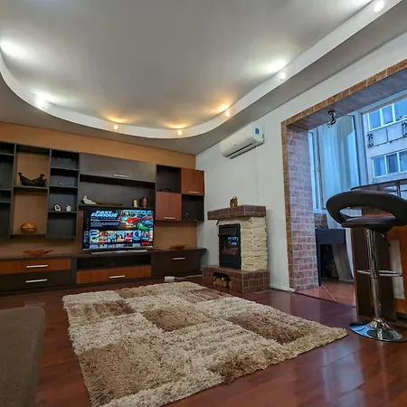 Modern Oasis With A Cozy Fireplace Your Stylish Minutes From Downtown * Bucharest